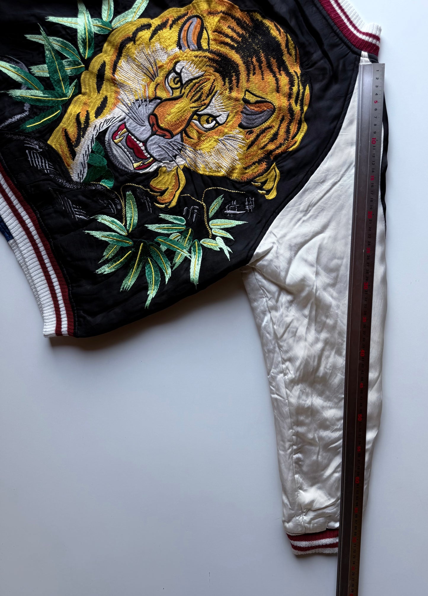 Vintage Hashimoto Shokai Tiger Dragon Sukajan Reversible Japanese Souvenir Jacket Satin Bomber Size S