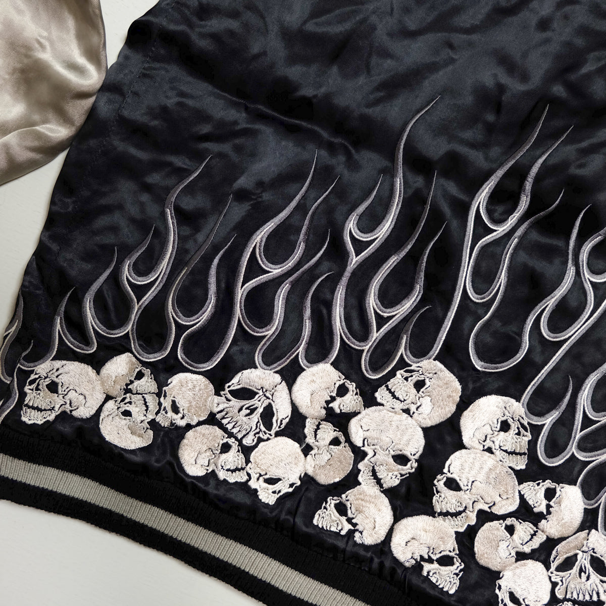 Vintage Sukajan Jacket Back Street Crawler PUNK ROCK Gothic Skull Flames Embroidery Reversible Souvenir Japan Streetwear Rockabilly Style M