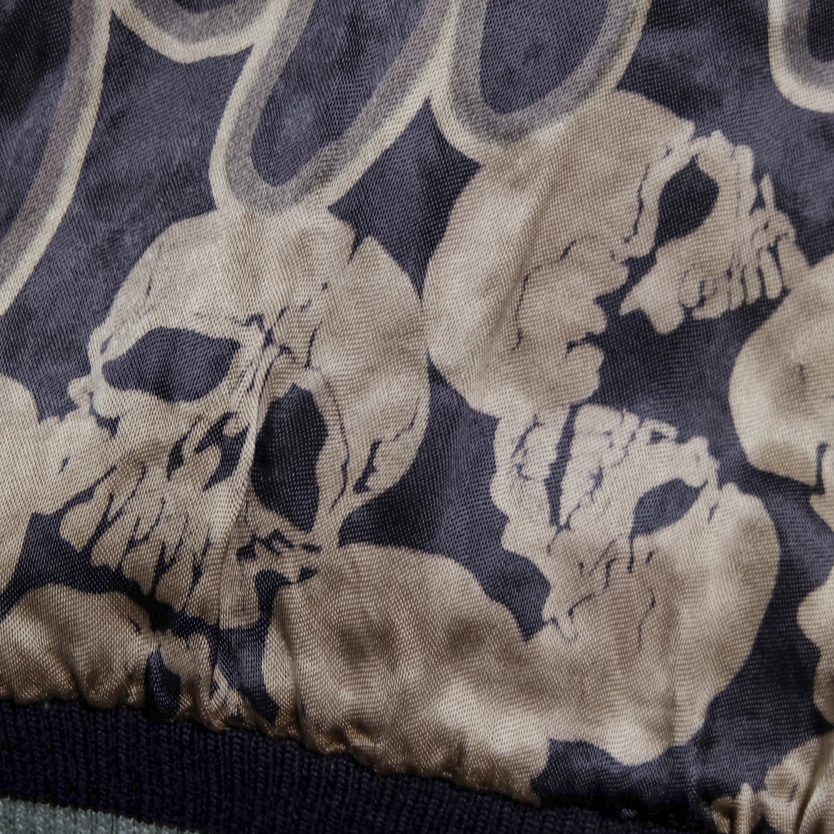 Vintage Sukajan Jacket Back Street Crawler PUNK ROCK Gothic Skull Flames Embroidery Reversible Souvenir Japan Streetwear Rockabilly Style M