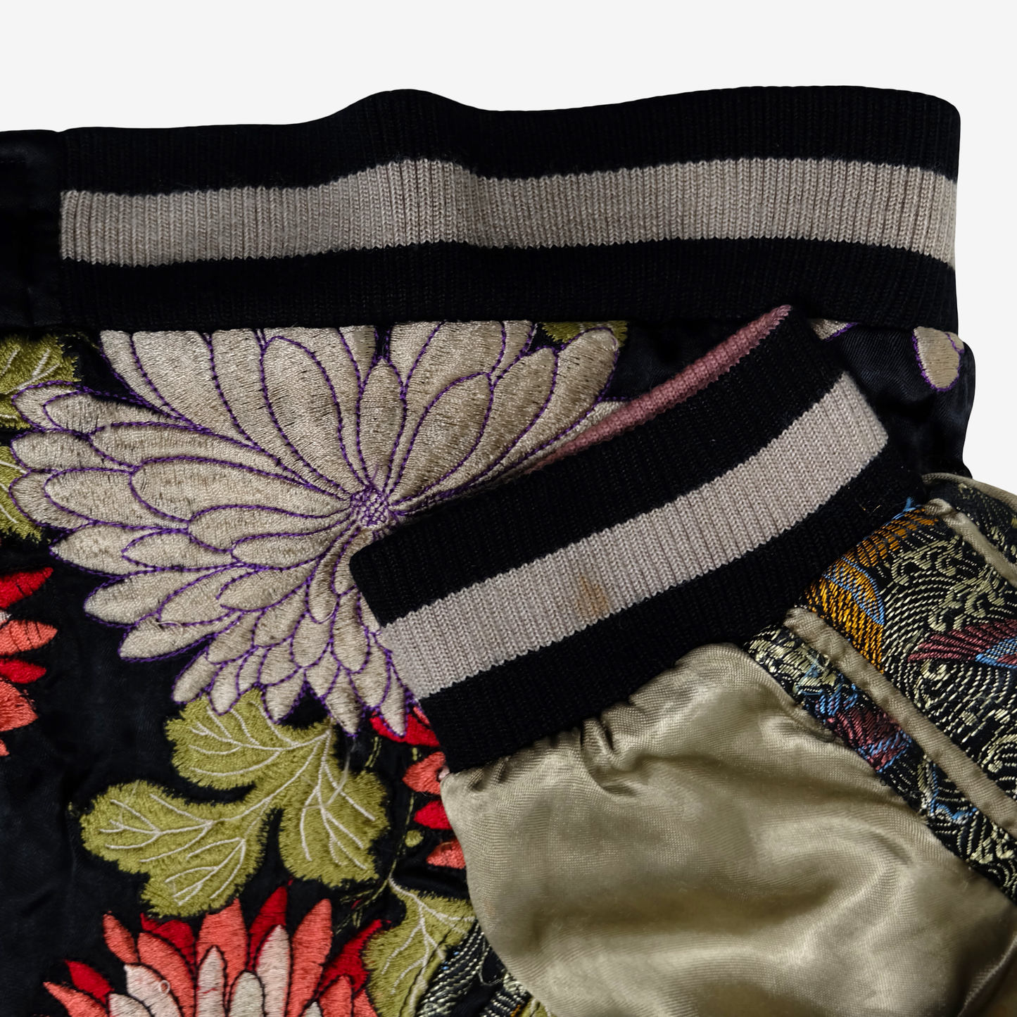 Script Hanatabi Gakudan Butterfly Chrysanthemum Sukajan M Reversible Japanese Souvenir Jacket SSJ-704