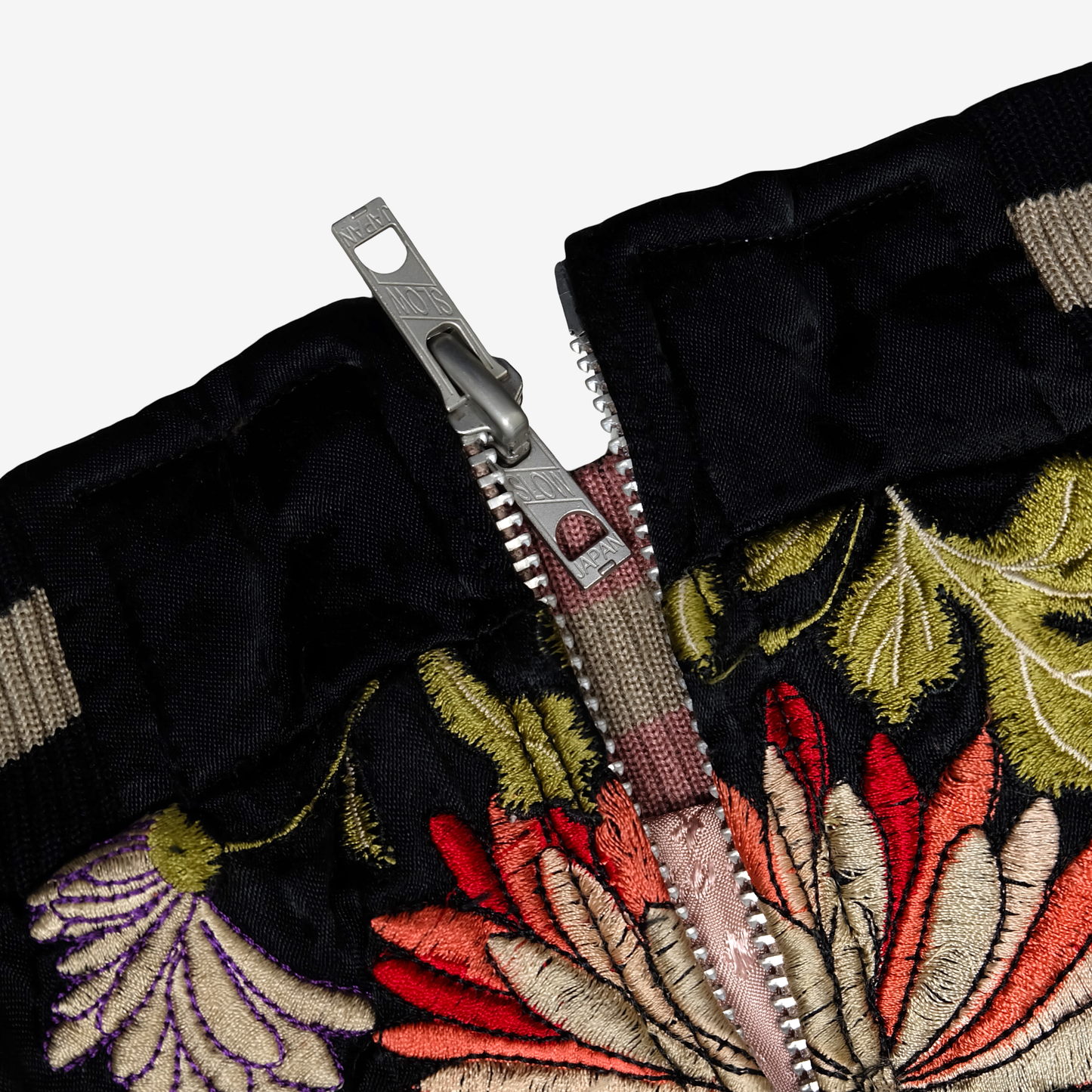 Script Hanatabi Gakudan Butterfly Chrysanthemum Sukajan M Reversible Japanese Souvenir Jacket SSJ-704