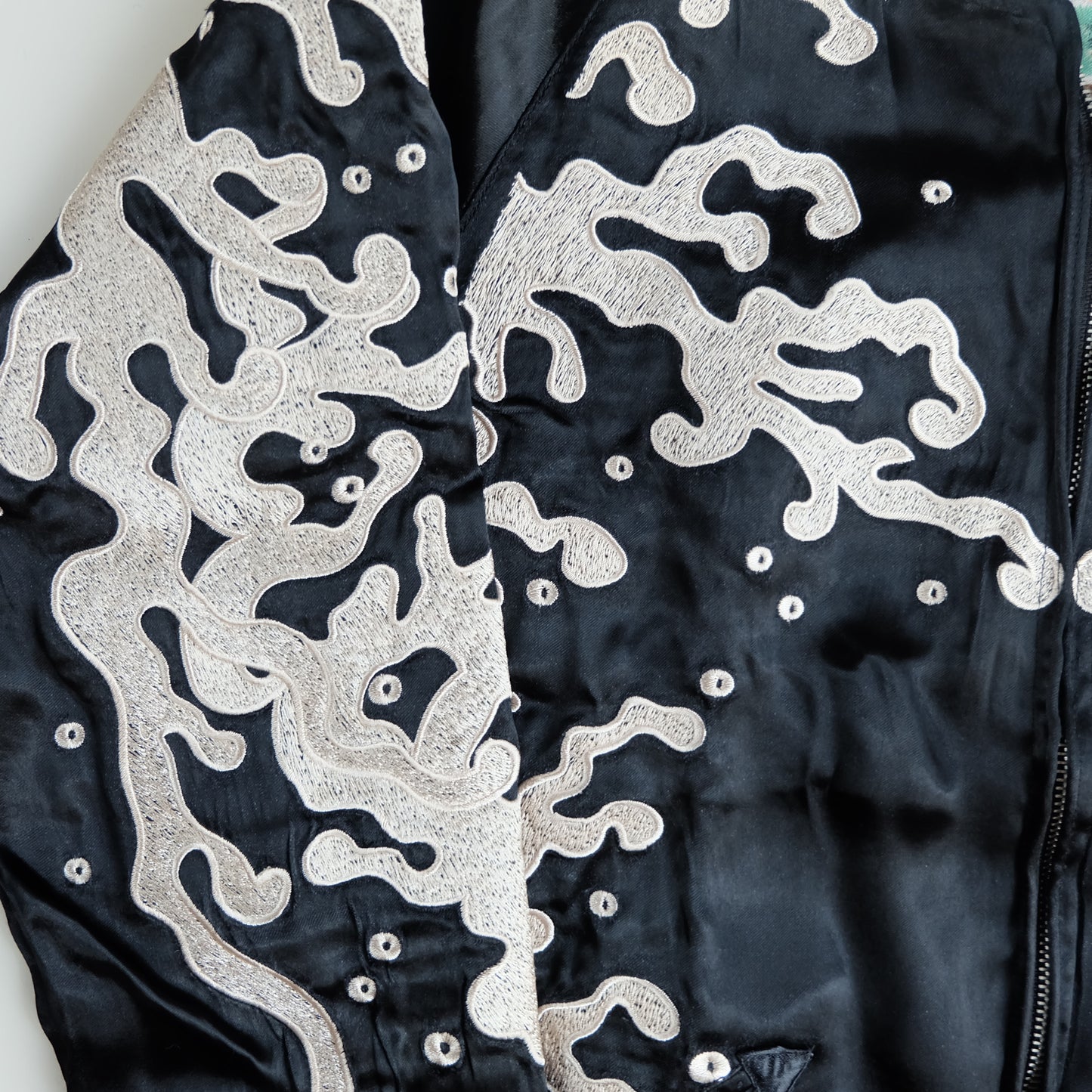Vintage Japanese Reversible Sukajan Jacket Size S Black Dragon Cloud Koi Sakura Pine Embroidered Satin Souvenir Bomber
