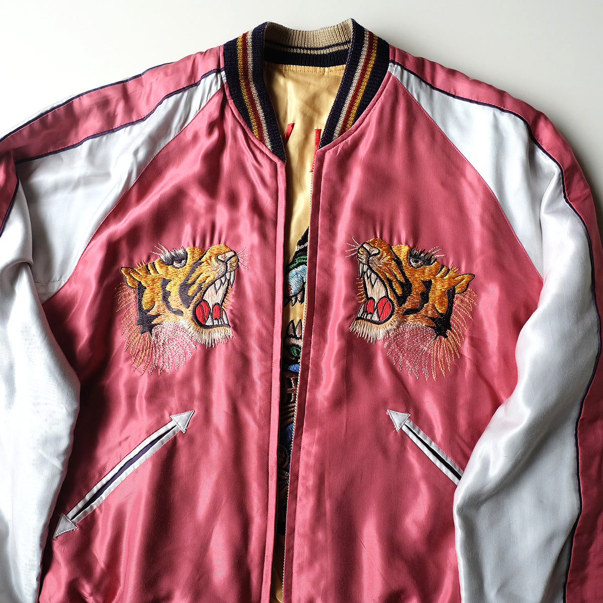 Rare Vintage Tailor Toyo TT10495 Chevy Lover Tiger Sukajan Reversible Japanese Souvenir Jacket Hot Rod Monster Pink Gold 2003