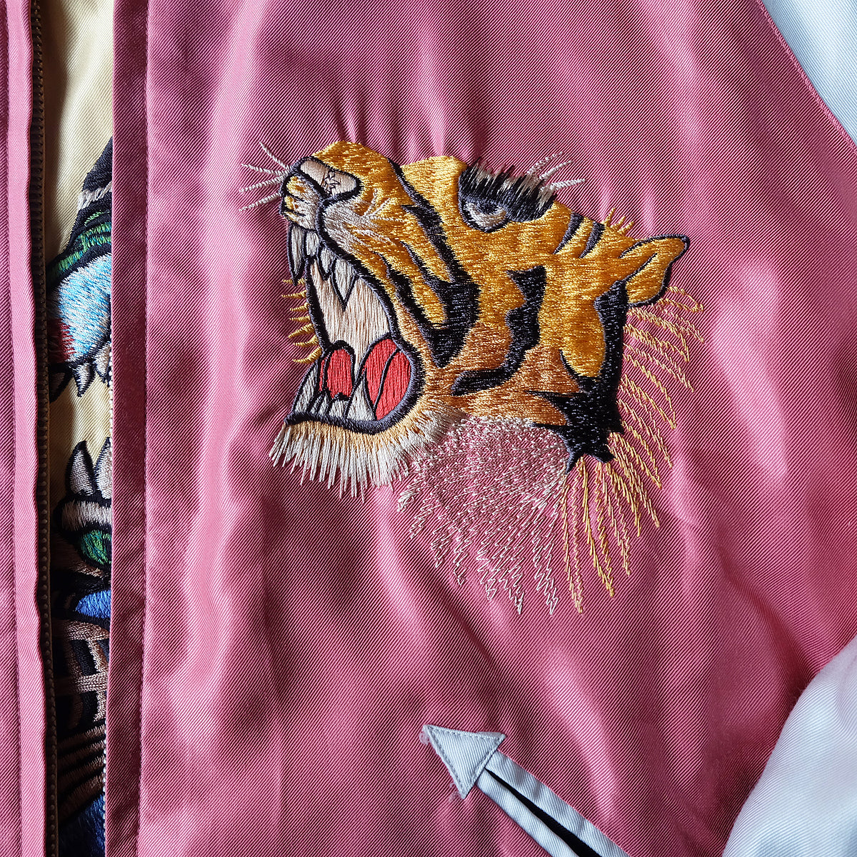 Rare Vintage Tailor Toyo TT10495 Chevy Lover Tiger Sukajan Reversible Japanese Souvenir Jacket Hot Rod Monster Pink Gold 2003