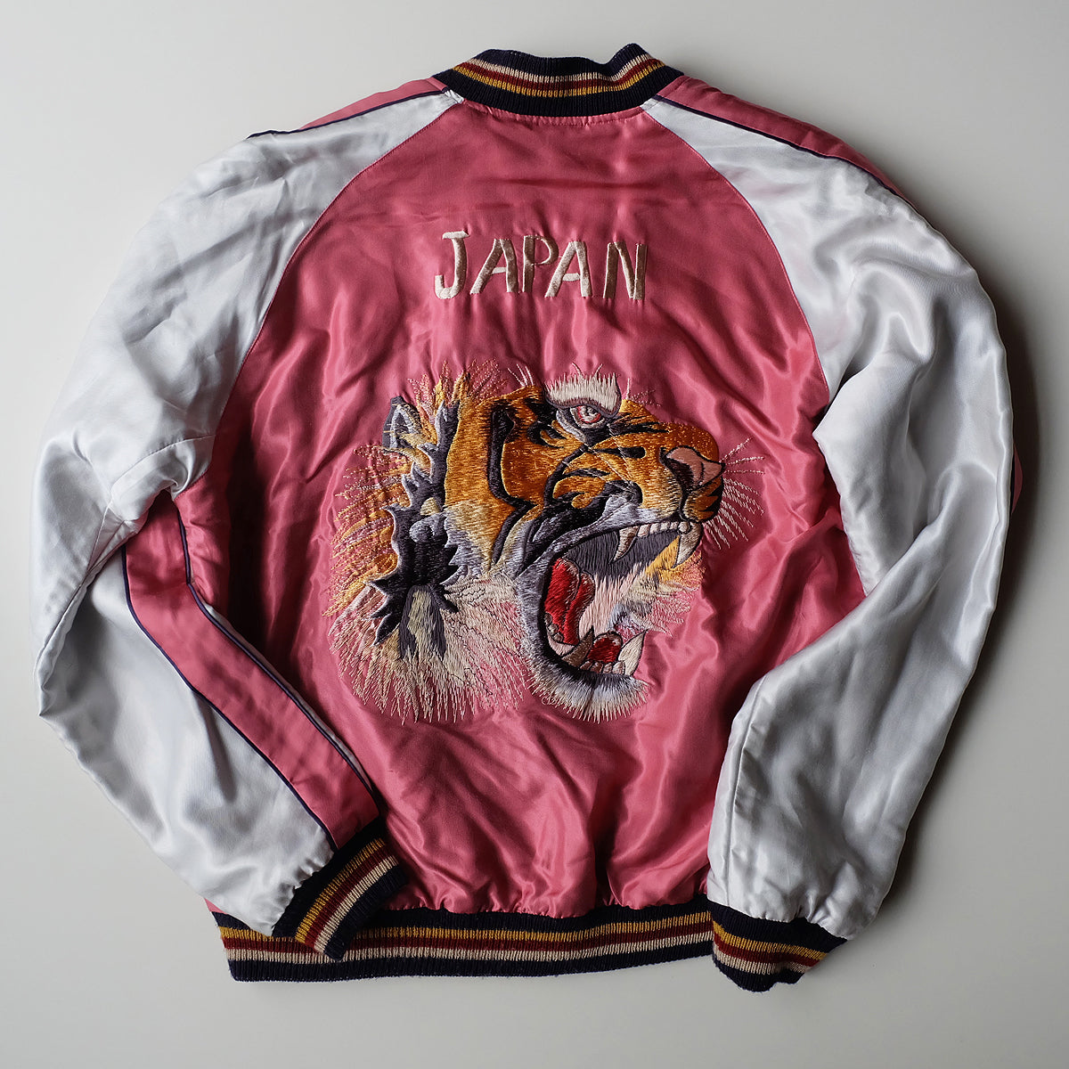 Rare Vintage Tailor Toyo TT10495 Chevy Lover Tiger Sukajan Reversible Japanese Souvenir Jacket Hot Rod Monster Pink Gold 2003