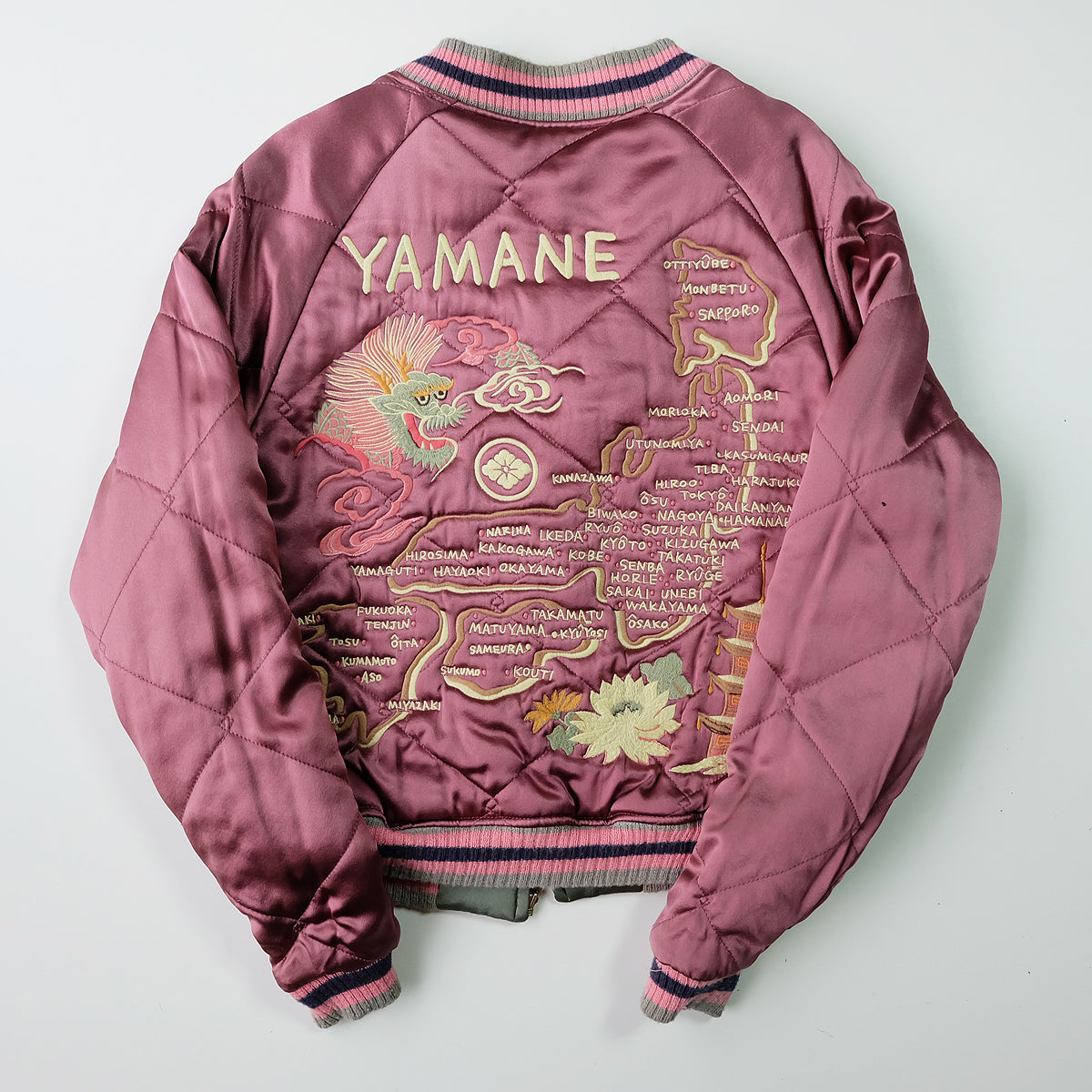 Rare EVISU Yamane Genes Reversible Sukajan Jacket Size 44 XL Japan Map Tiger Gorilla Embroidered Vintage Souvenir Bomber