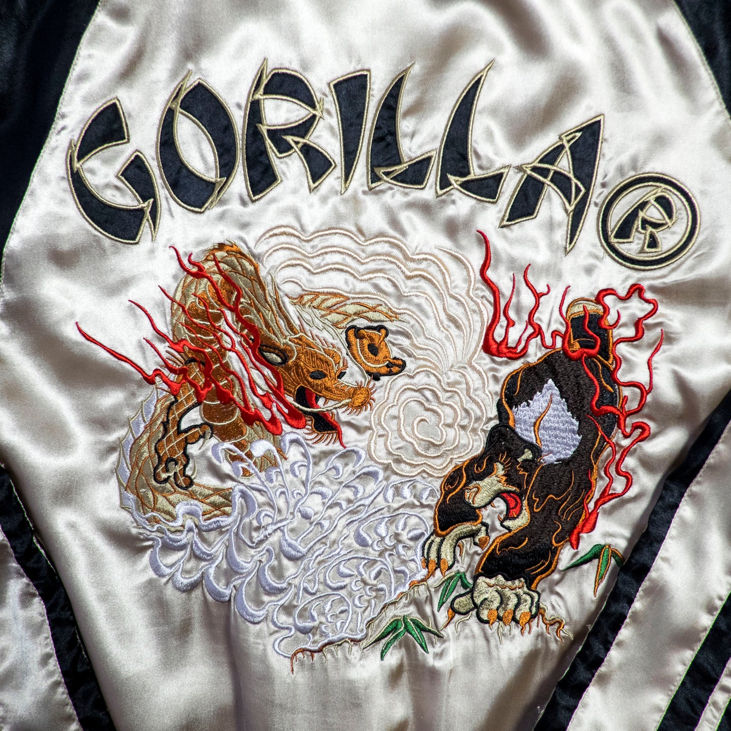 Vintage Japanese Japan GORILLA Dragon Ryu x Tiger Tattoo Art Design Embroidered Yokosuka Jumper Bomber Sukajan Souvenir Jacket