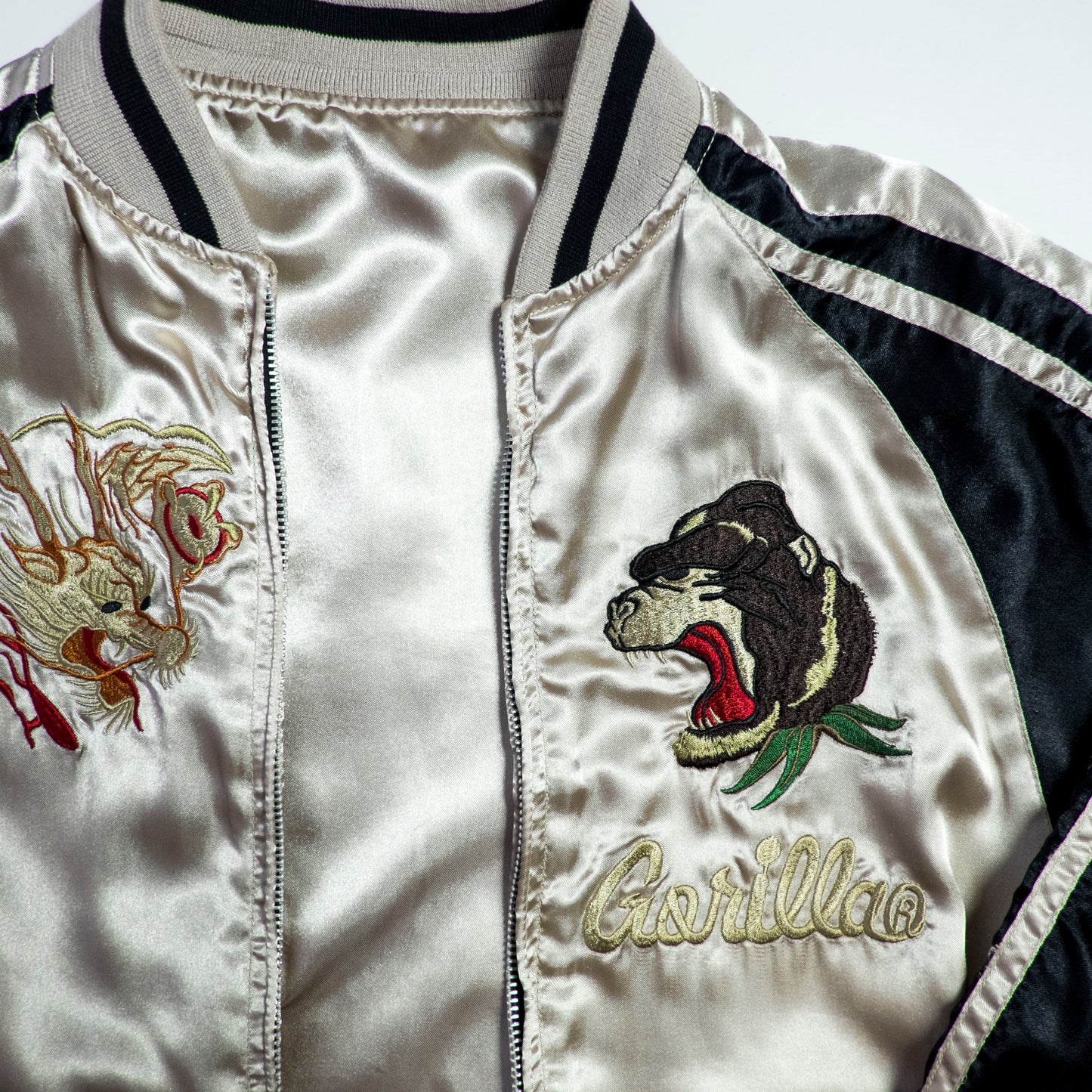 Vintage Japanese Japan GORILLA Dragon Ryu x Tiger Tattoo Art Design Embroidered Yokosuka Jumper Bomber Sukajan Souvenir Jacket