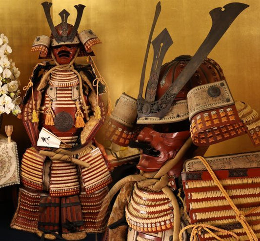 Samurai Yoroi Armor Set with Dragon-Ken Maedate, Display Gusoku with Kabuto & Menpo (Modern) — Japan