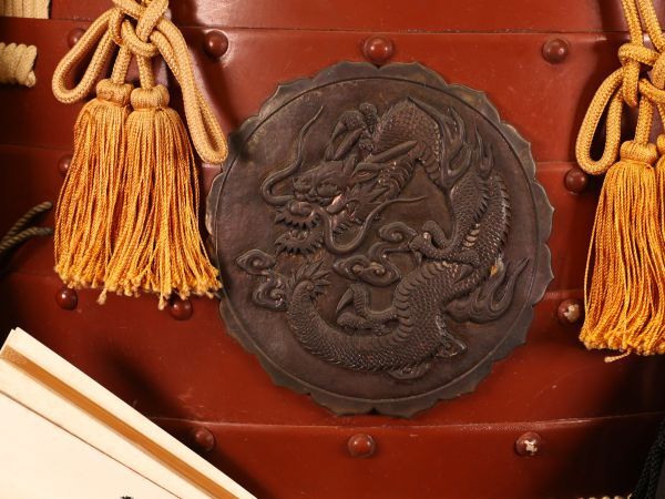 Samurai Yoroi Armor Set with Dragon-Ken Maedate, Display Gusoku with Kabuto & Menpo (Modern) — Japan