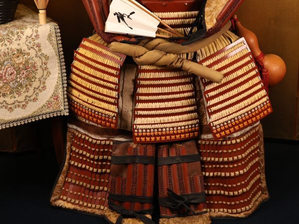 Samurai Yoroi Armor Set with Dragon-Ken Maedate, Display Gusoku with Kabuto & Menpo (Modern) — Japan