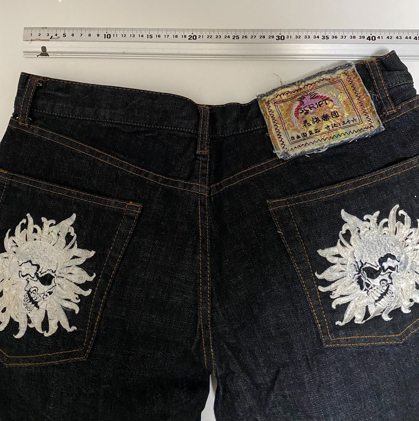 Rare SCRIPT Hanatabi Gakudan SP-601 Skull Embroidered Jeans W36 Japanese Wagara Indigo Denim Straight Leg Sukajan Style