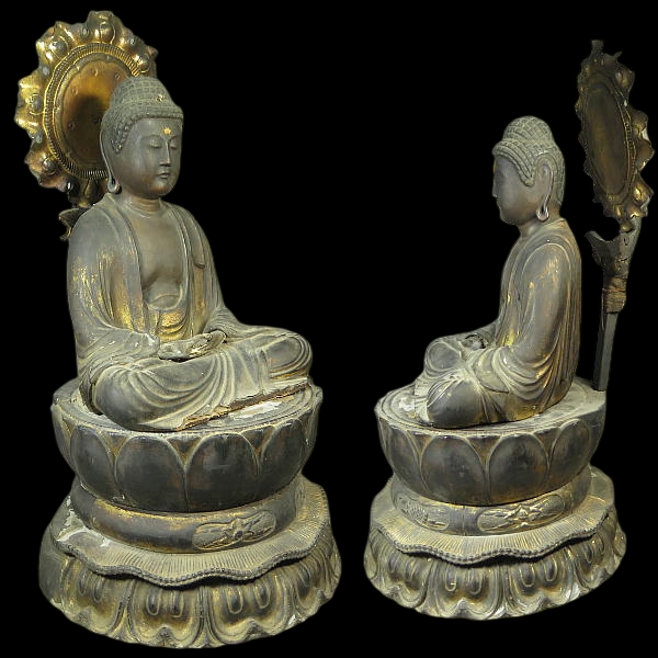 Momoyama~Edo Period Serene Seated Amida Nyorai Wooden Figure with Halo — 45 cm Devotional Buddhist Sculpture