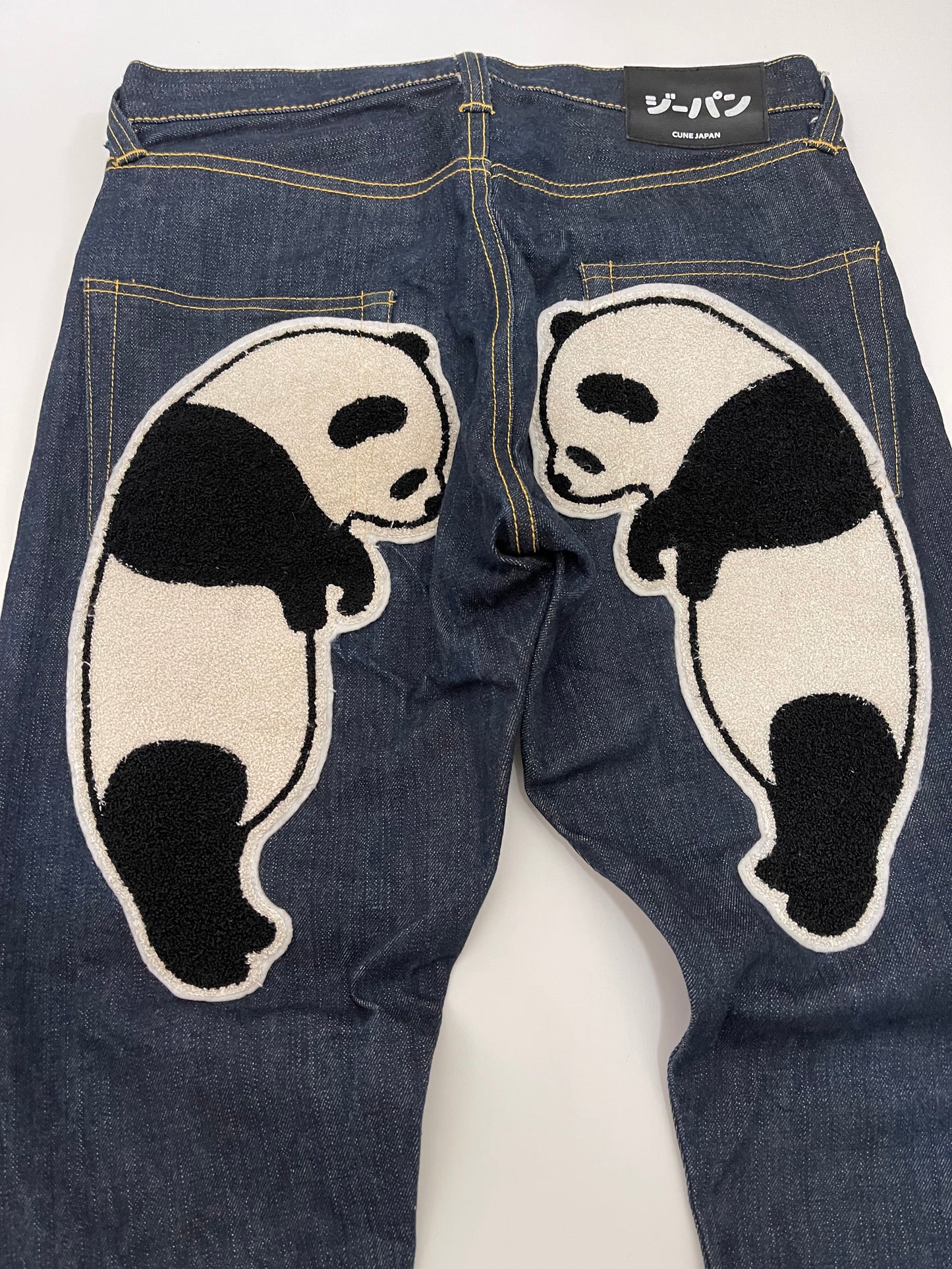 CUNE Japan Panda Appliqué Selvedge Tapered Denim Jeans | Oversized Panda Back Pockets | Made in Japan | W31
