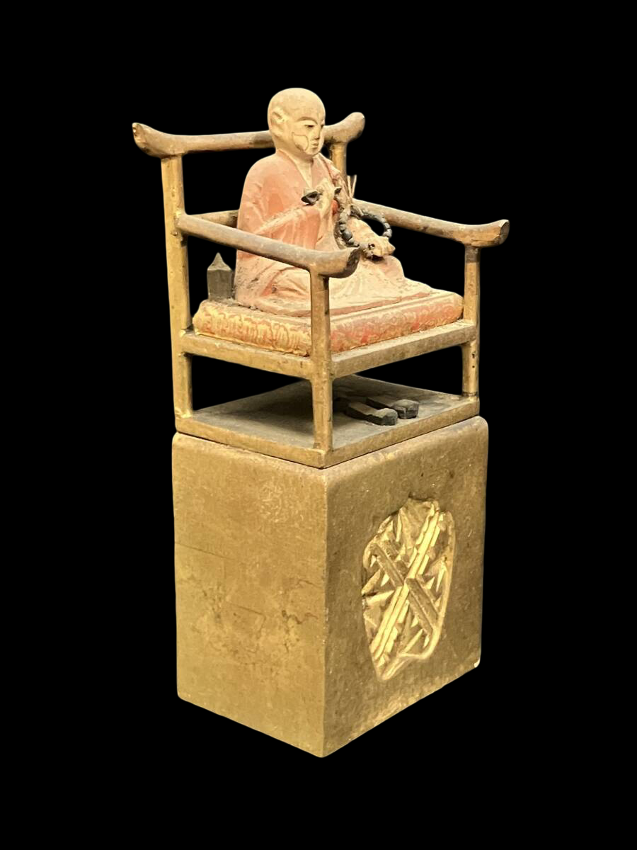 Shingon “San-son” Devotional Trio — Dainichi Nyorai, Fudo Myoo, and Kobo Daishi (Polychrome Wood Figures) — Compact Altar-Ready Set with Gilt Accents