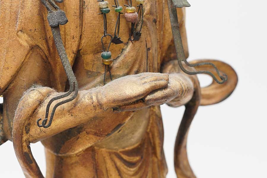 Standing Kannon Bosatsu (Avalokiteshvara) | Edo Period Wooden Statue with Carved Halo Mandorla | Gilt Details, Altar Base | 51 cm