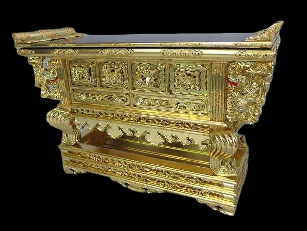 Honganji-Style Gilded Amida Hall Altar Table (18-go) — Handcrafted Temple Butsugu Stand — 54.5 cm Wide, Architectural Carving