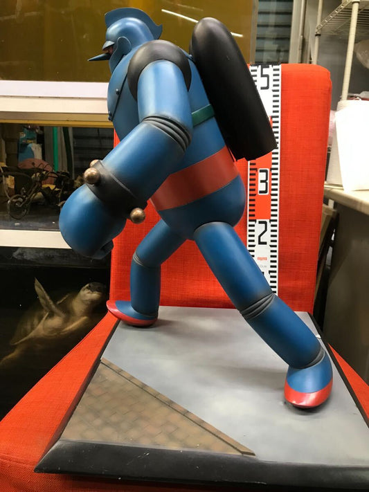 Large Tetsujin 28-go Sofubi Figure Retro Style with Diorama Base Japanese Robot