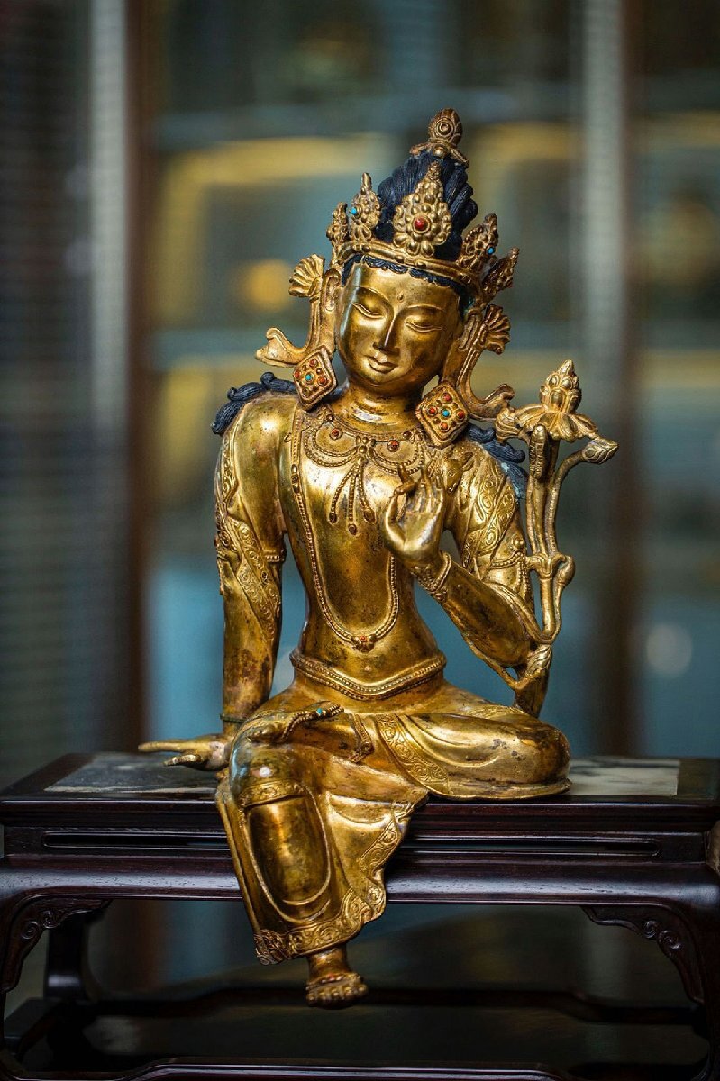 Antique Tibetan Gilt Jizai Kannon (Avalokiteshvara / Chenrezig), Himalayan Gilt Metal Bodhisattva Sculpture