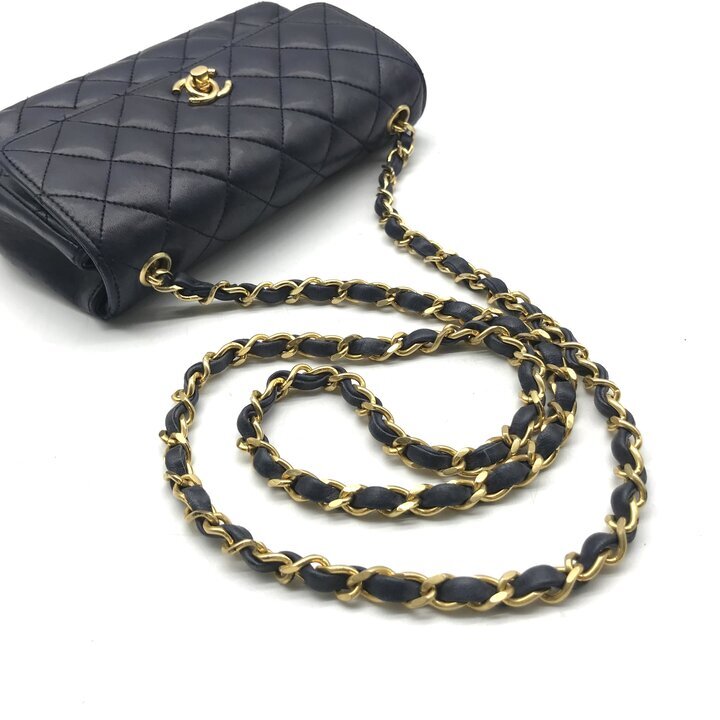 Vintage Chanel Mini Matelasse Navy Lambskin Gold Chain Shoulder Bag 18cm