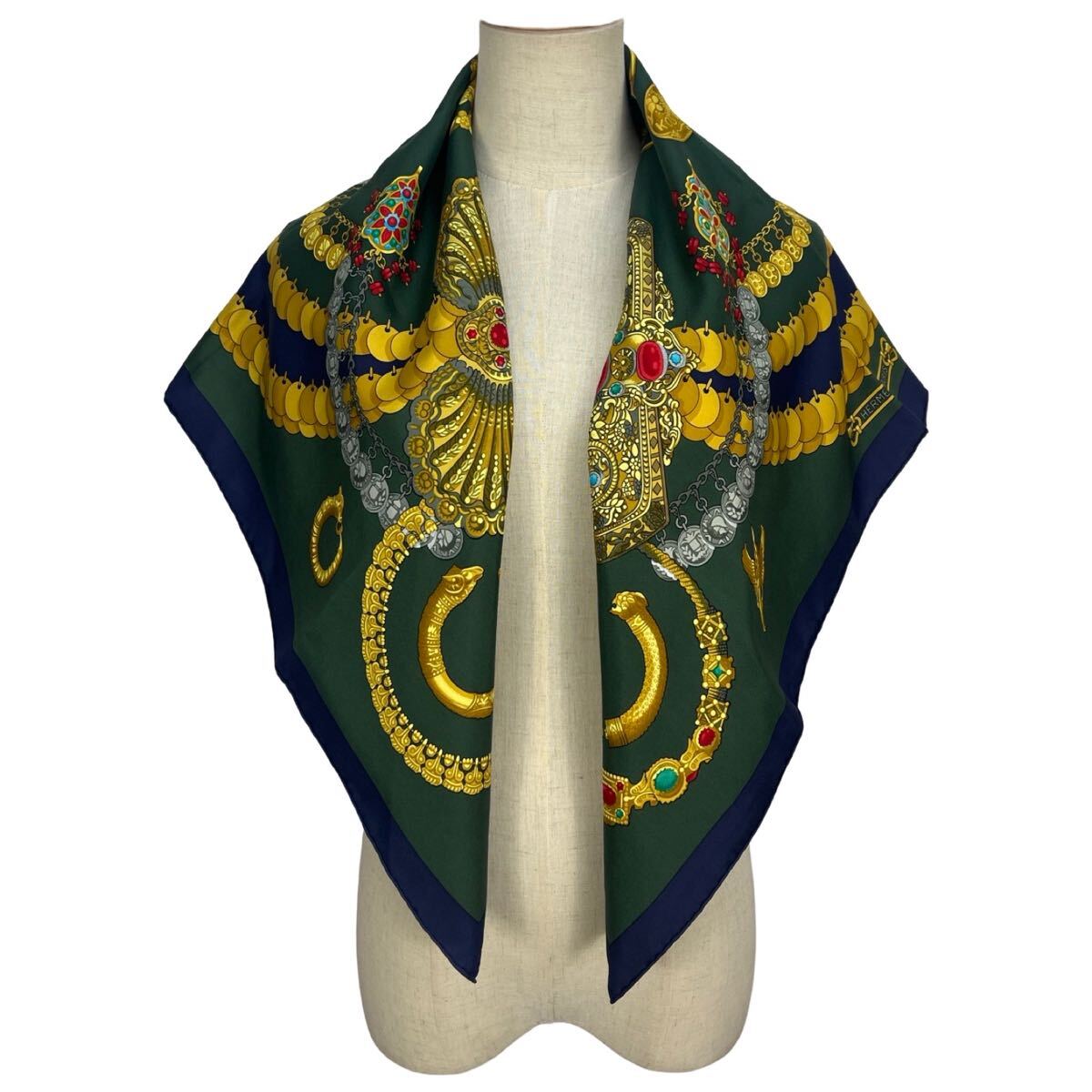Vintage Hermès Emerald Green Gold Equestrian Medallion Silk Scarf 88cm Carré 90