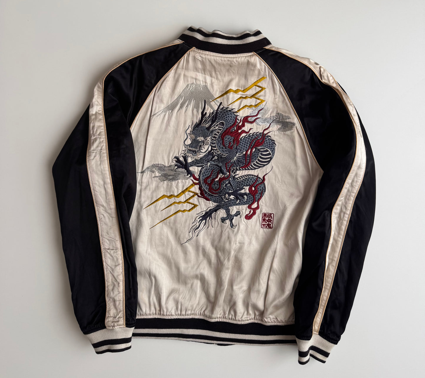 Vintage Karakuri Tamashii Reversible Sukajan Jacket L Dragon Fuji Goldfish Lotus Embroidered Japanese Souvenir Bomber