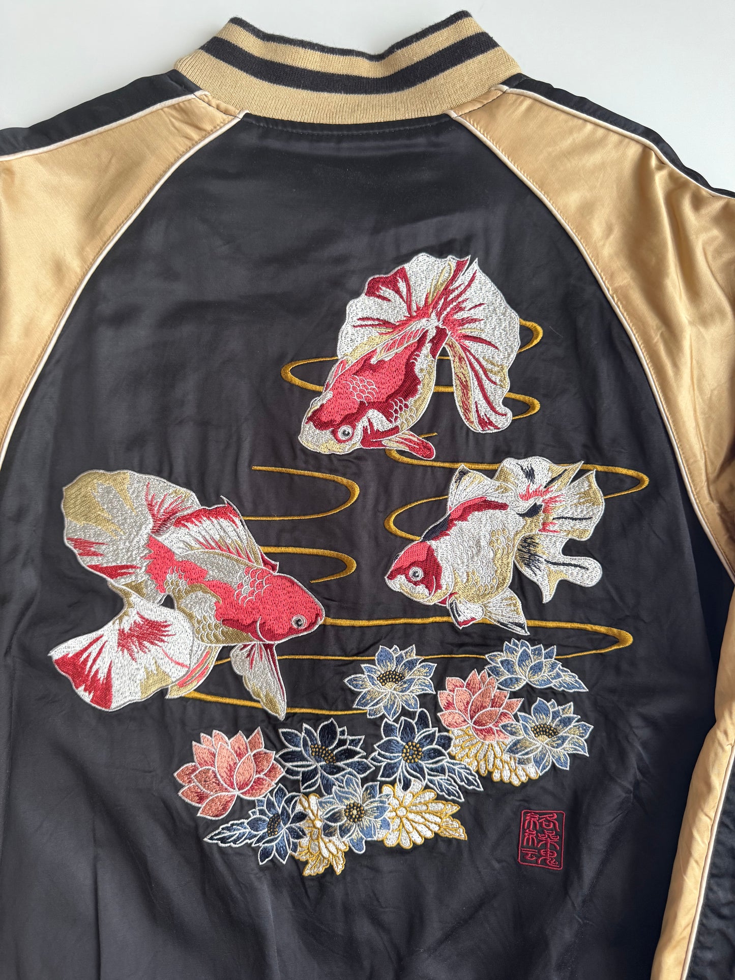 Vintage Karakuri Tamashii Reversible Sukajan Jacket L Dragon Fuji Goldfish Lotus Embroidered Japanese Souvenir Bomber