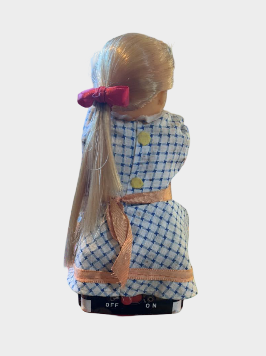 Vintage T.N. Nomura Dolly Dressmaker Tin Sewing Doll Showa Japanese Battery Toy
