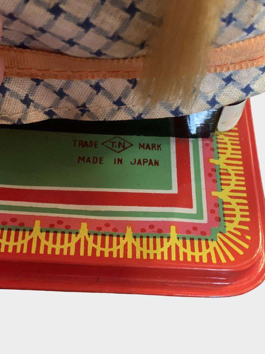 Vintage T.N. Nomura Dolly Dressmaker Tin Sewing Doll Showa Japanese Battery Toy