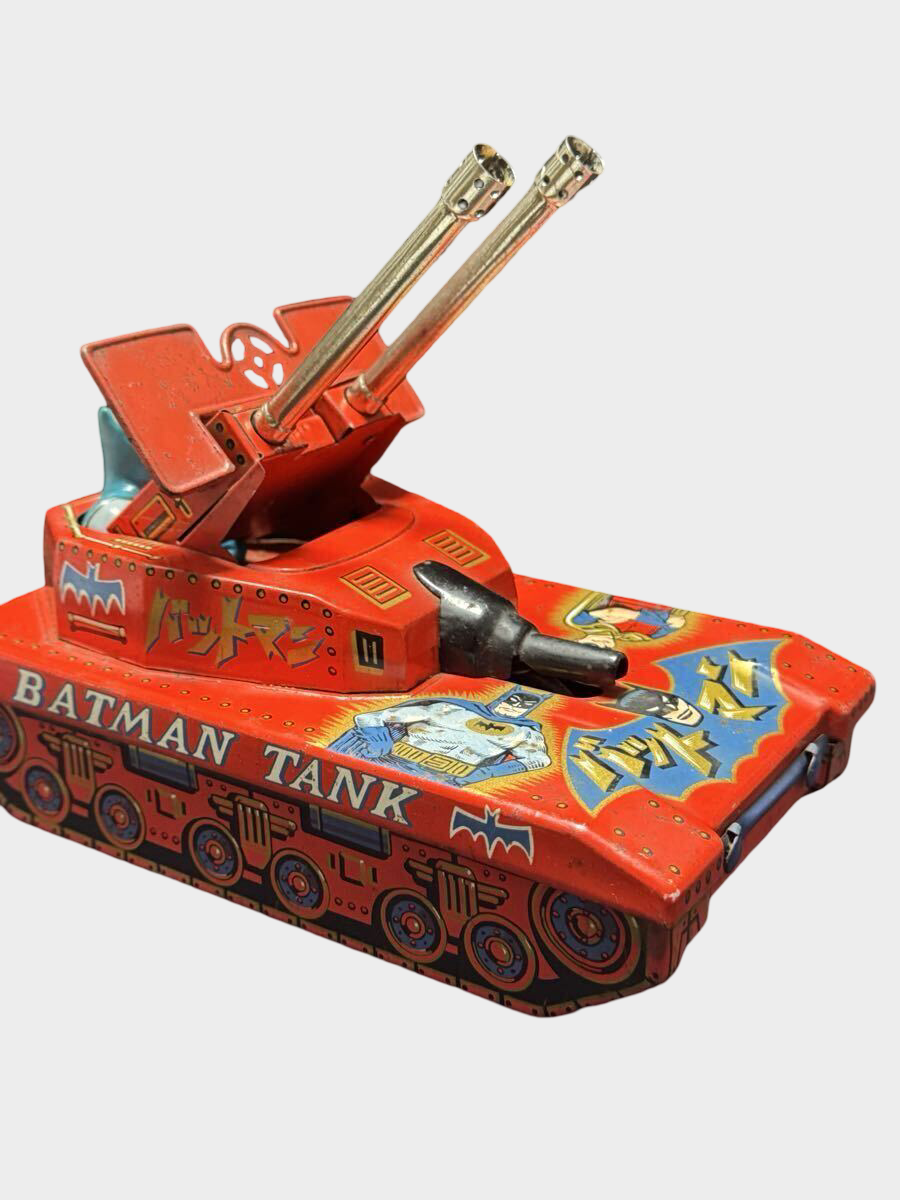Yonezawa Toys “BATMAN TANK” Tin Armored Vehicle w/ Sofubi Batman — Showa-Era Japanese Friction Tank (Licensed DC Character)
