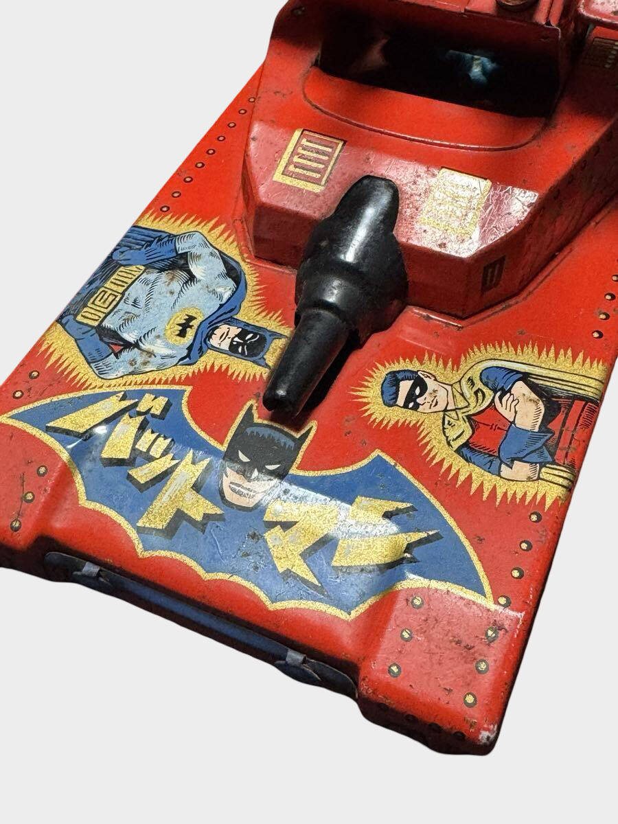 Yonezawa Toys “BATMAN TANK” Tin Armored Vehicle w/ Sofubi Batman — Showa-Era Japanese Friction Tank (Licensed DC Character)