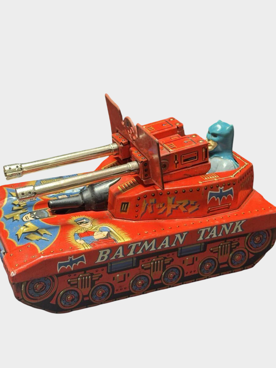 Yonezawa Toys “BATMAN TANK” Tin Armored Vehicle w/ Sofubi Batman — Showa-Era Japanese Friction Tank (Licensed DC Character)