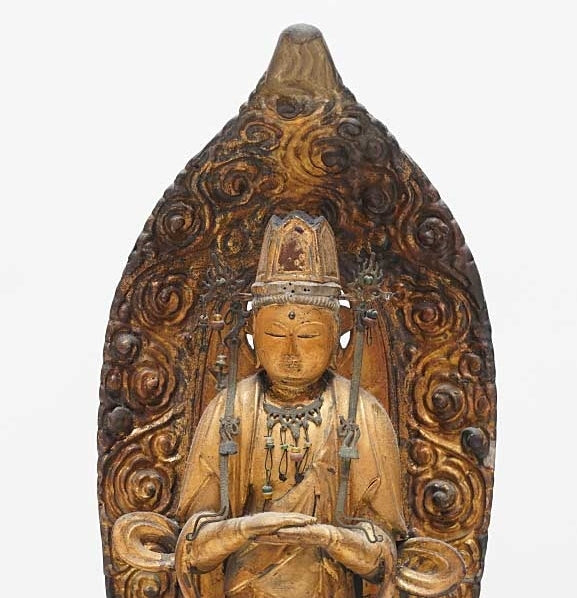 Standing Kannon Bosatsu (Avalokiteshvara) | Edo Period Wooden Statue with Carved Halo Mandorla | Gilt Details, Altar Base | 51 cm