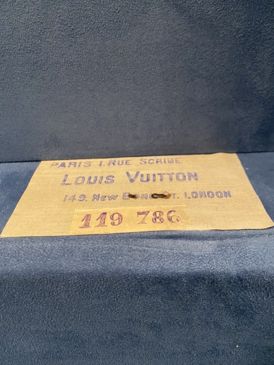 Louis Vuitton 1920s low black trunk, 89 cm, view 7 of 10