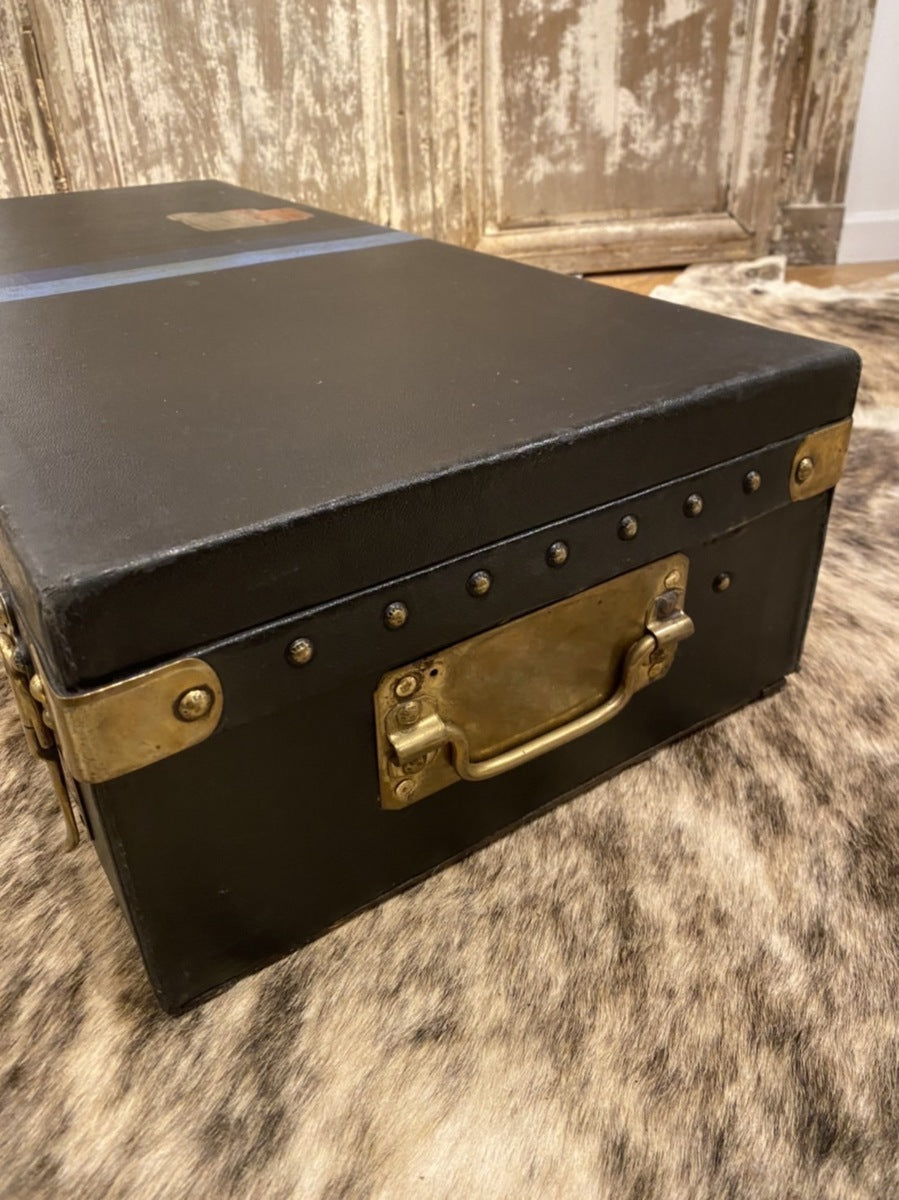 Louis Vuitton 1920s low black trunk, 89 cm, view 10 of 10