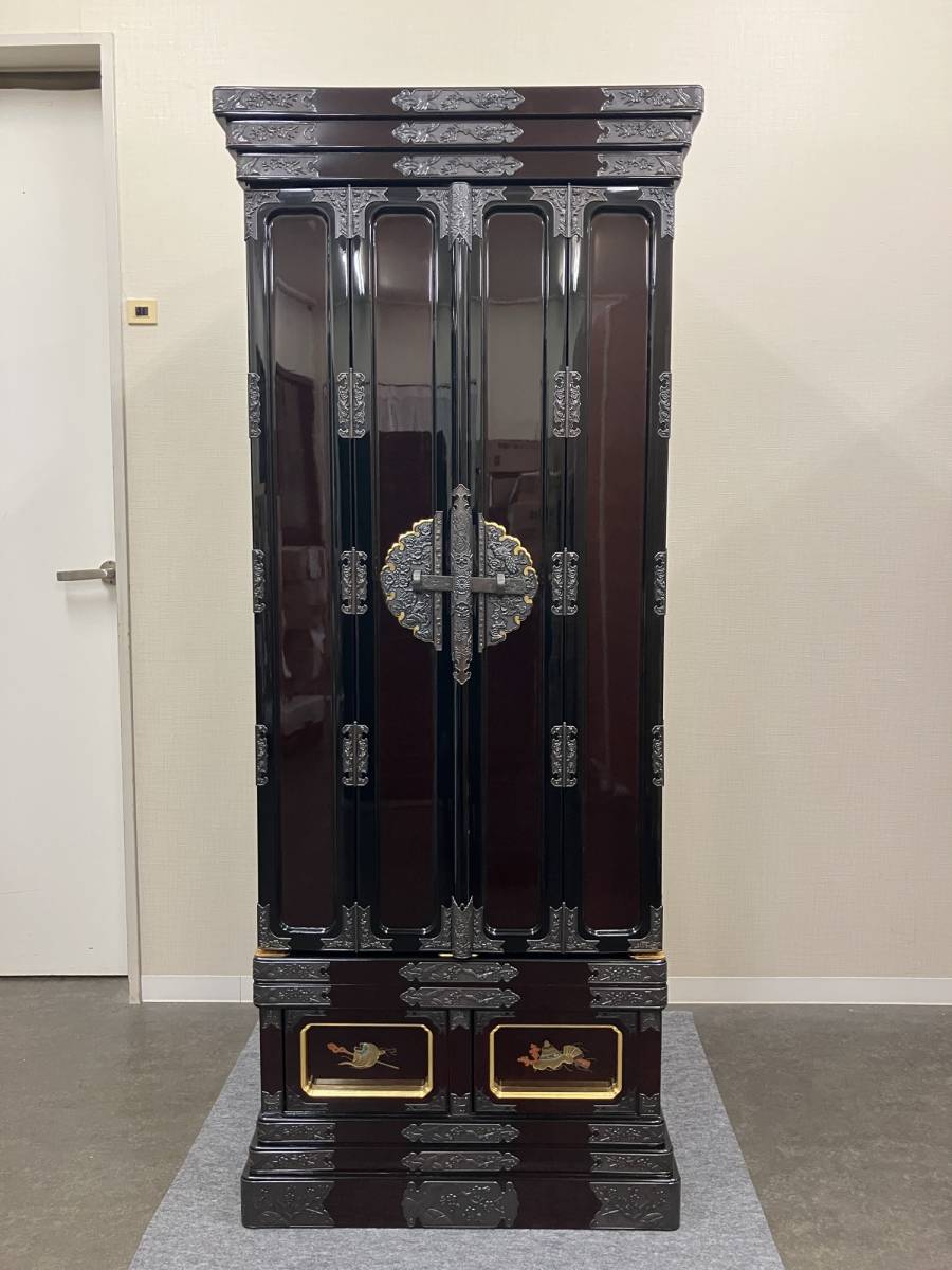 Deadstock Otani-ha Gold Butsudan Altar Cabinet — Two-Tier Guden Architecture, Black Lacquer Exterior & Gold Sanctum (Approx. 161 cm) — Estate-Scale Domestic Shrine