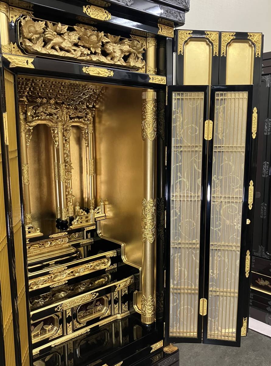 Deadstock Otani-ha Gold Butsudan Altar Cabinet — Two-Tier Guden Architecture, Black Lacquer Exterior & Gold Sanctum (Approx. 161 cm) — Estate-Scale Domestic Shrine
