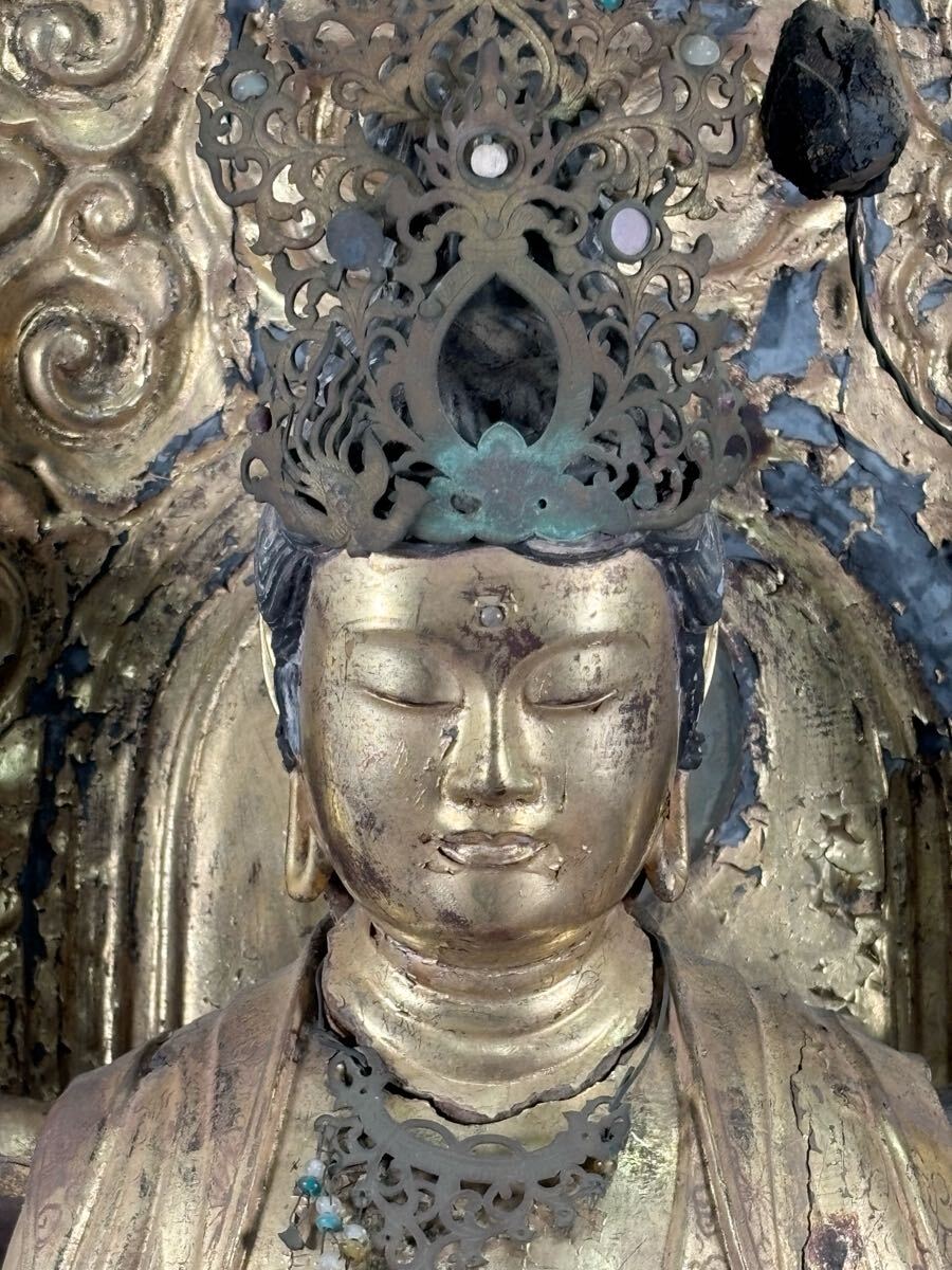 Edo-Period Wooden Senju Kannon — Gilt Polychrome Thousand-Armed Avalokiteshvara