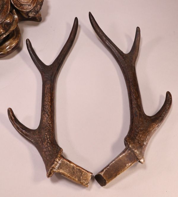 Bizen Yaki Oni Kabuto Okimono Sculpture — Antlered Guardian Helmet Form, Japanese Ceramic Art, Armor-Inspired Ornament (Bizen Ware)