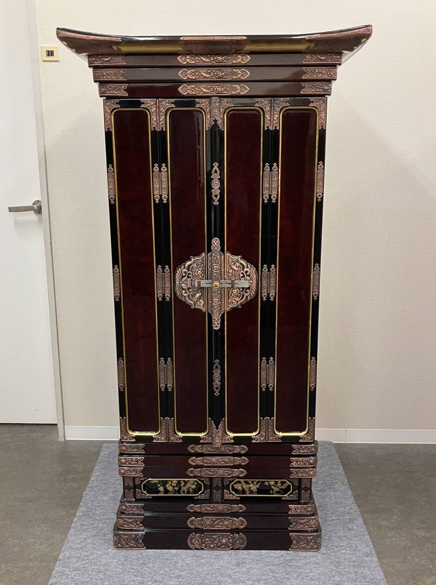 High-Grade Otani-ha Gold Butsudan Altar Cabinet — Two-Tier Guden Sanctuary Architecture, Black Lacquer Exterior & Gold Interior (Approx. 140.8 cm) — Estate-Scale Domestic Shrine