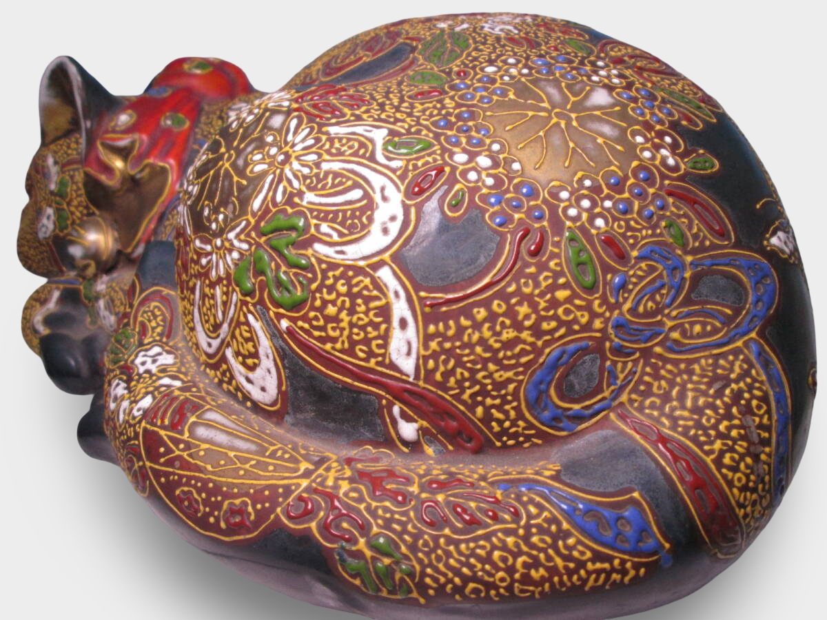 Monumental Kutani Ware Maneki‑neko | Gilded Polychrome Beckoning Cat