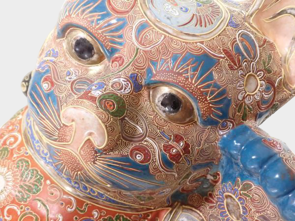 Monumental Kutani Ware Maneki‑neko | Gilded Polychrome Beckoning Cat | ~60 cm Heirloom Sculpture