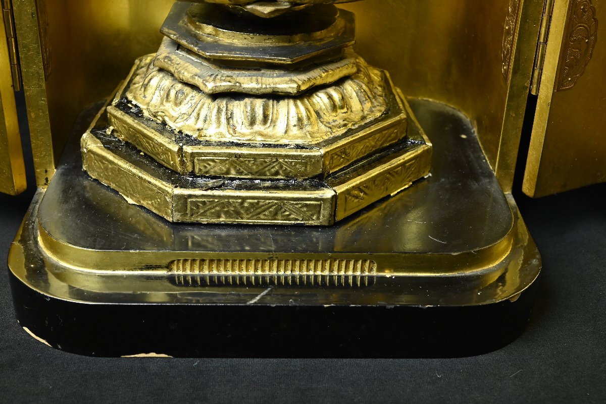 Edo Period Gyokugan Amida Nyorai Zushi 69cm — Temple-Housed Wooden Buddhist Sculpture with Crystal Eyes