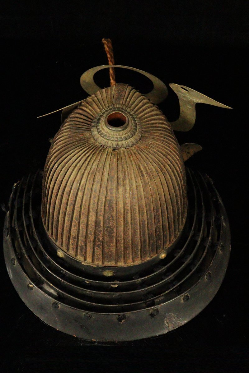 Edo-Period 62-Ken Suji Kabuto — Saotome-Style Samurai Helmet with Oversized Kuwagata Maedate (Sabi-Ji)