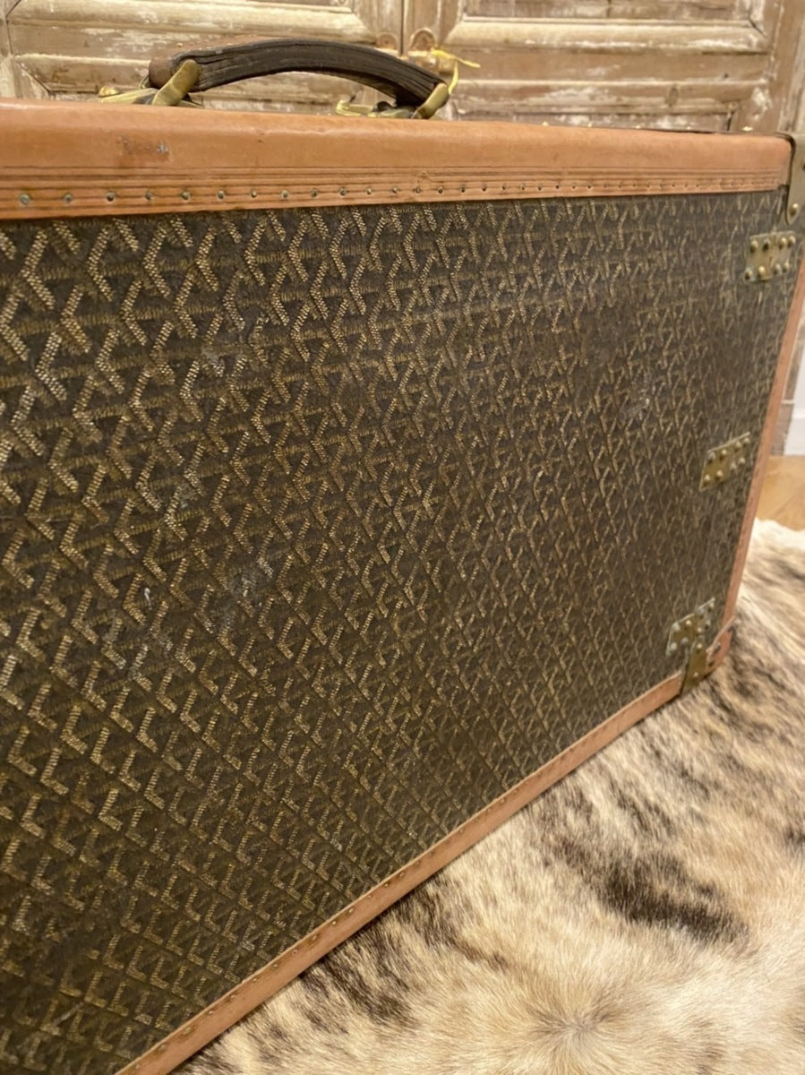 Goyard antique closet trunk pair Nos. 16 and 17, view 14 of 20