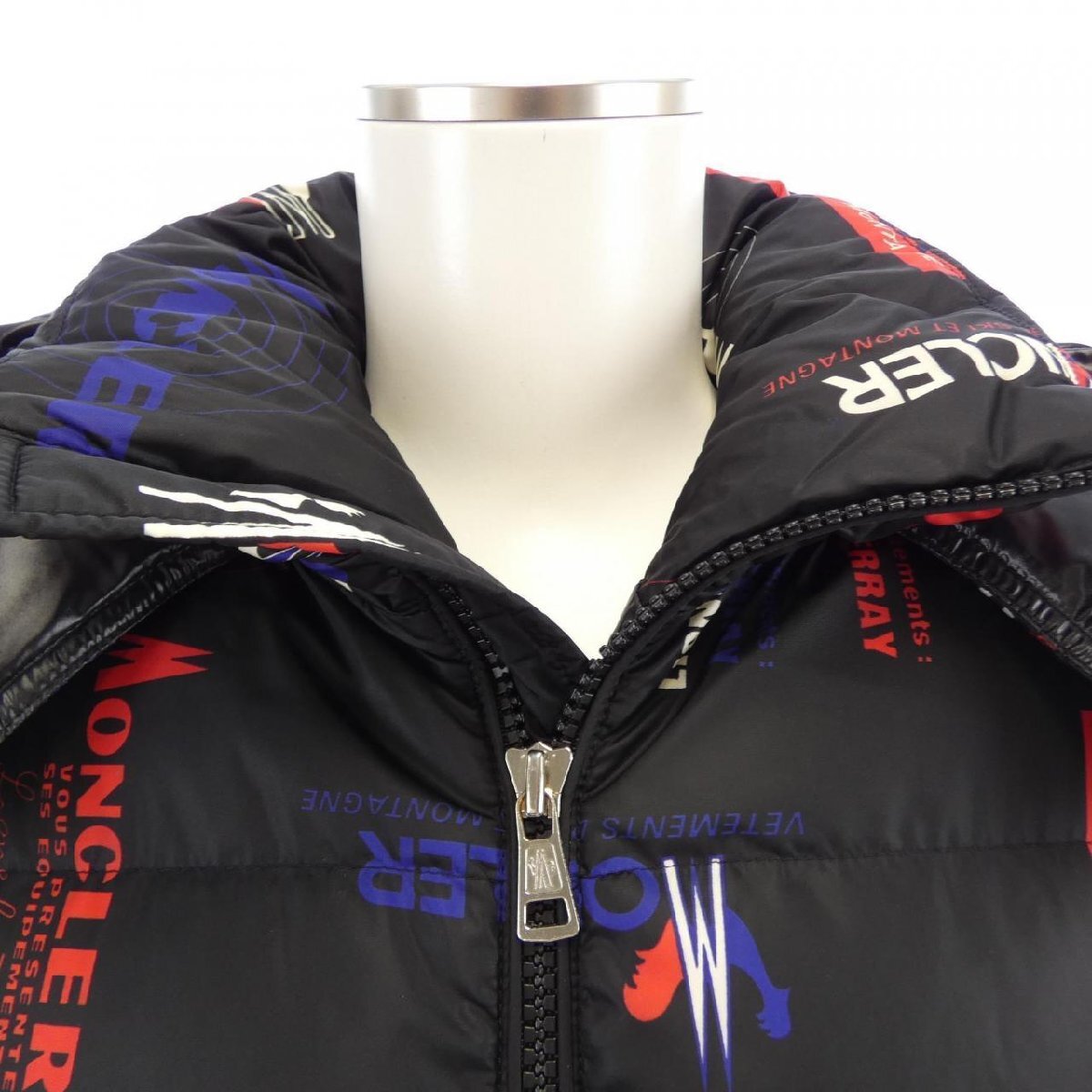 MONCLER Wilson Black Logo-Print Down Jacket with Hood, view 6