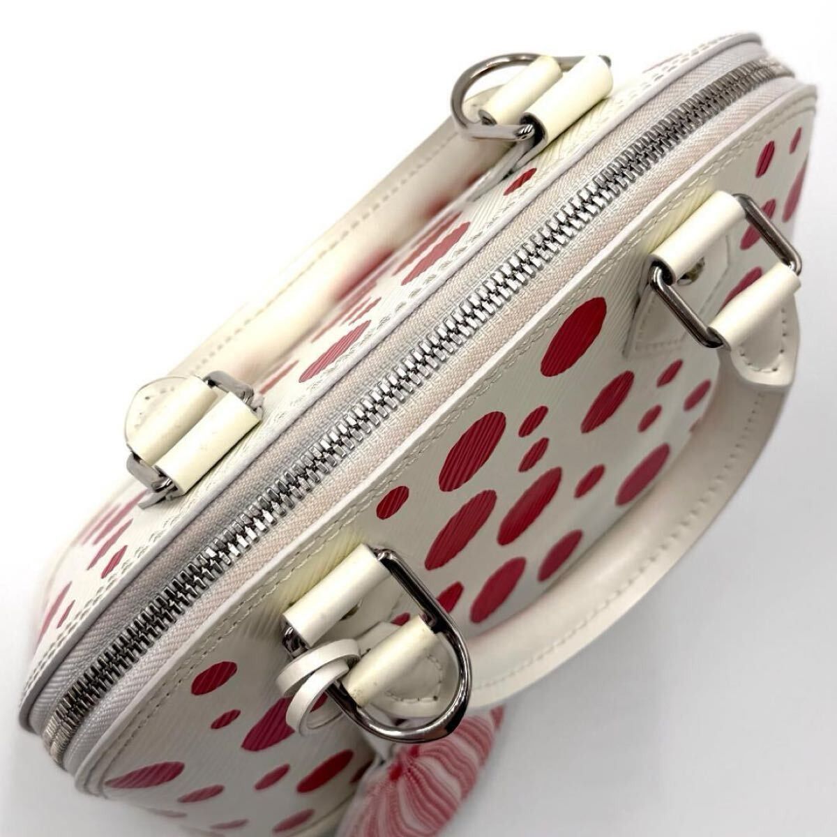 Louis Vuitton × Yayoi Kusama Epi Alma BB M21712, view 4