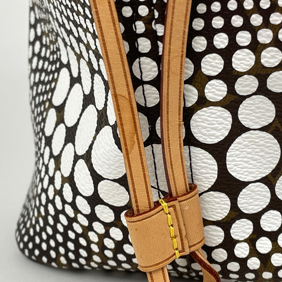 Louis Vuitton × Yayoi Kusama Neverfull MM M40684, view 5