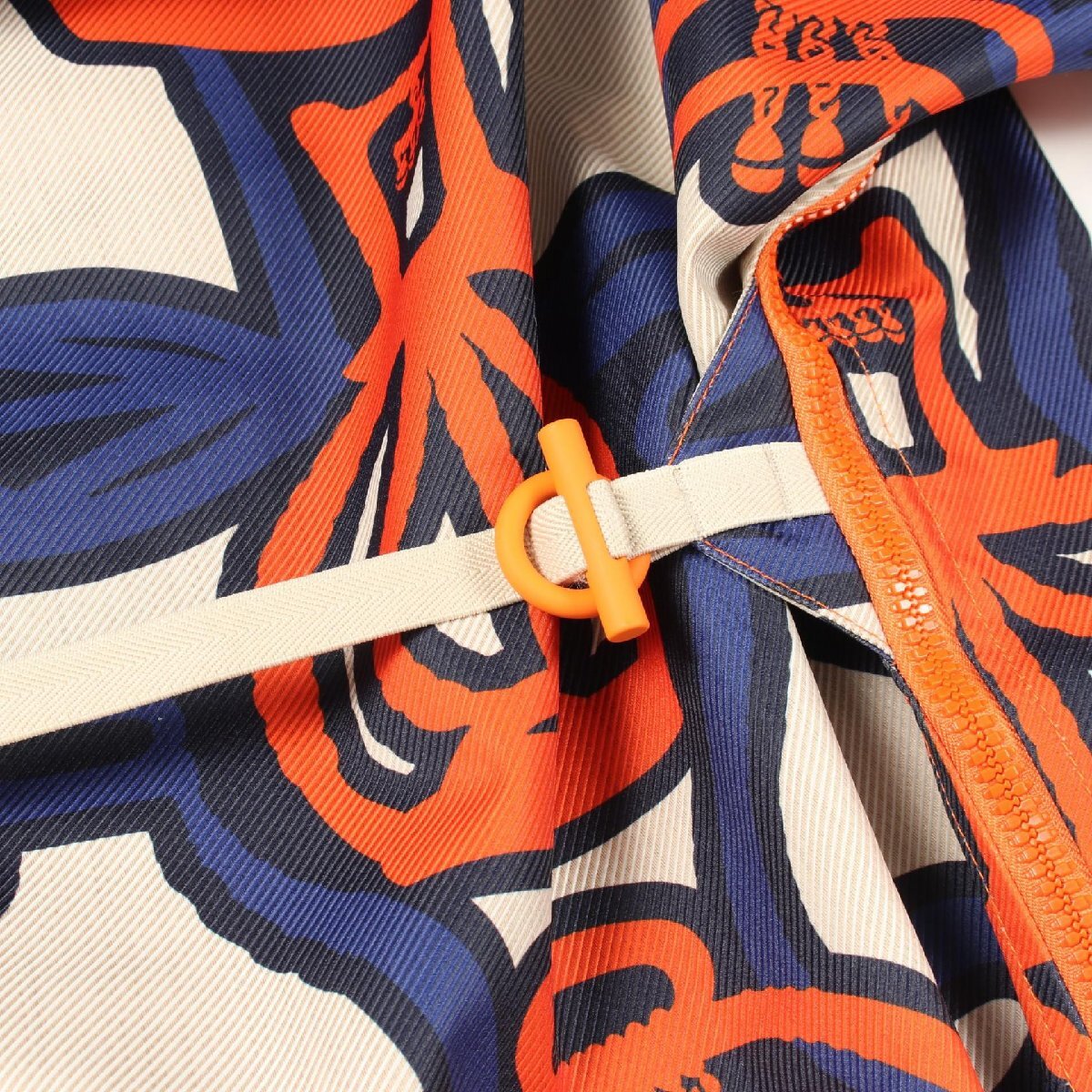 Hermès Fantaisie d’Étriers Hooded Jacket 3E0252DV, view 5