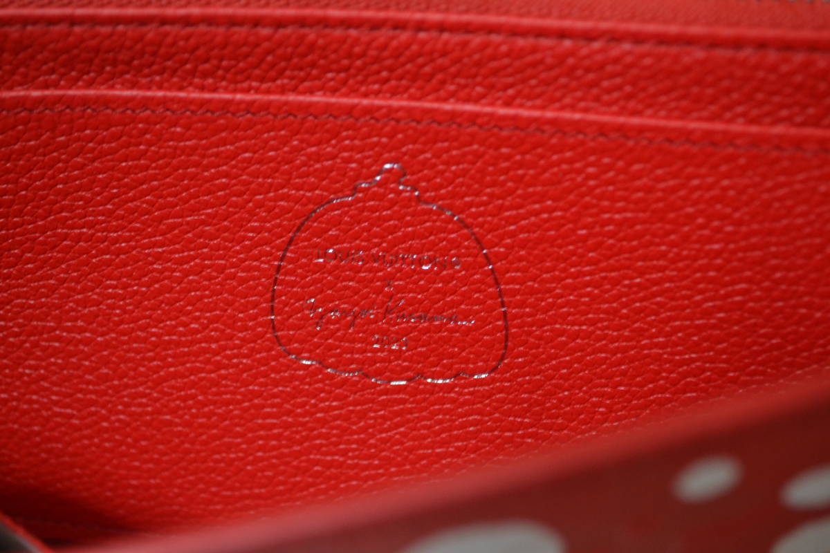Louis Vuitton × Yayoi Kusama Portefeuille Sarah M81909, view 4